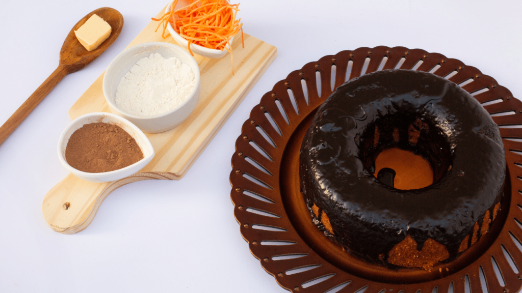 receita bolo de cenoura com cobertura de chocolate